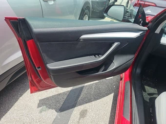 2021 Tesla Model 3 Standard Range Plus – miniatura 9