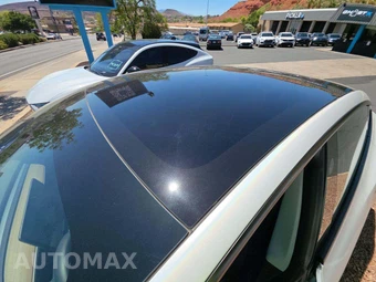 2021 Tesla Model 3 Standard Range Plus - miniatura 12