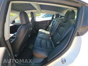 2021 Tesla Model 3 Standard Range Plus - miniatura 13