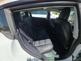 2021 Tesla Model 3 Standard Range Plus - miniatura 16