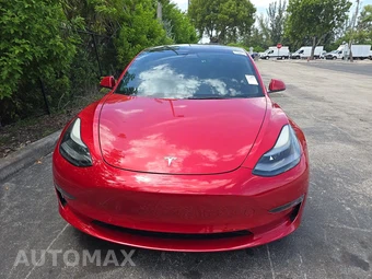 2021 Tesla Model 3 Standard Range Plus - miniatura 2