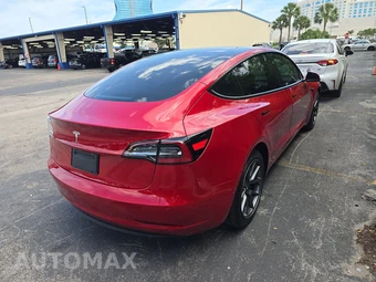 2021 Tesla Model 3 Standard Range Plus - miniatura 4