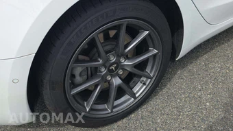 2021 Tesla Model 3 Standard Range Plus – miniatura 23