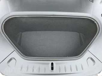 2021 Tesla Model S Long Range - miniatura 24