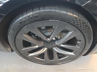 2021 Tesla Model S Long Range – miniatura 24