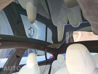 2021 Tesla Model S Long Range – miniatura 11
