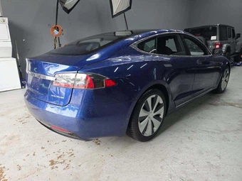 2021 Tesla Model S Long Range Plus - miniatura 3