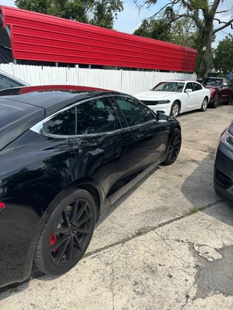 2021 Tesla Model S Long Range Plus - miniatura 10
