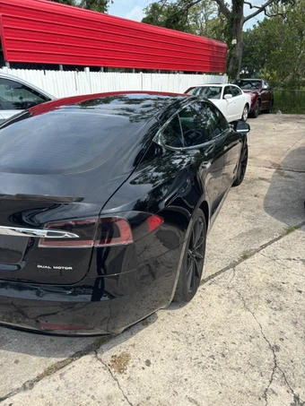 2021 Tesla Model S Long Range Plus - miniatura 4