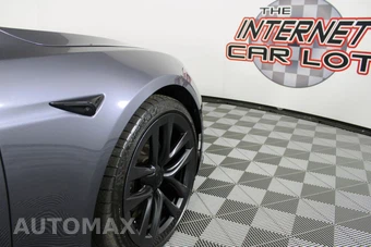 2021 Tesla Model S Plaid - miniatura 32