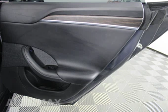 2021 Tesla Model S Plaid - miniatura 44
