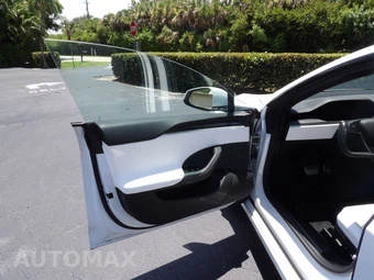 2021 Tesla Model S Plaid - miniatura 11