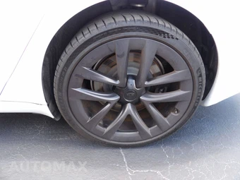 2021 Tesla Model S Plaid - miniatura 27
