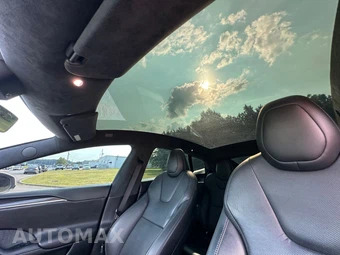 2021 Tesla Model S Plaid - miniatura 10