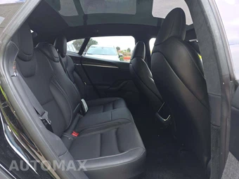 2021 Tesla Model S Plaid – miniatura 14