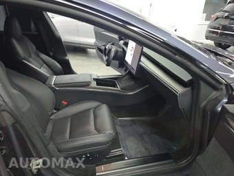 2021 Tesla Model S Plaid – miniatura 18