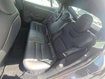 2021 Tesla Model S Plaid – miniatura 13