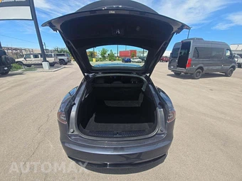 2021 Tesla Model S Plaid – miniatura 14