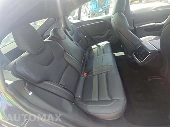 2021 Tesla Model S Plaid – miniatura 17