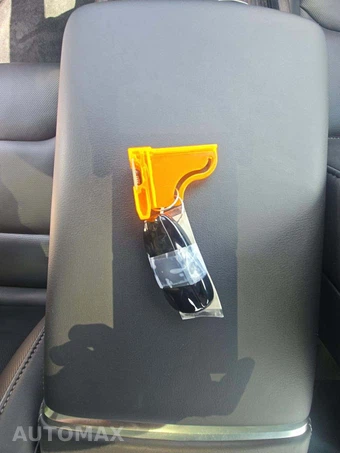 2021 Tesla Model S Plaid – miniatura 8