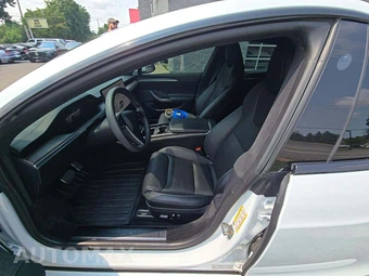 2021 Tesla Model S Plaid - miniatura 6