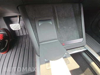 2021 Tesla Model S Plaid - miniatura 8