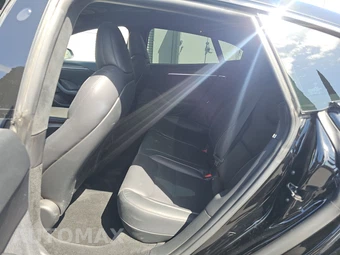 2021 Tesla Model S Plaid - miniatura 13