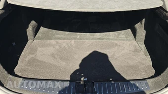 2021 Tesla Model S Plaid - miniatura 21