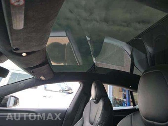 2021 Tesla Model S Plaid – miniatura 11