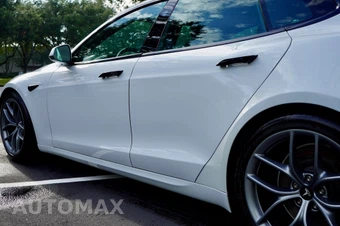 2021 Tesla Model S Plaid - miniatura 16