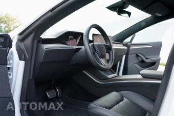 2021 Tesla Model S Plaid - miniatura 18