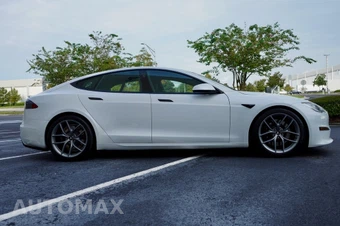 2021 Tesla Model S Plaid - miniatura 2