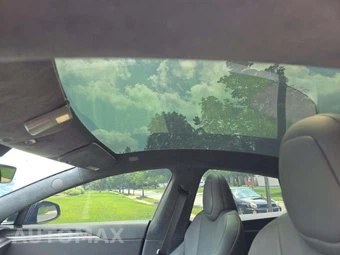 2021 Tesla Model S Plaid - miniatura 11