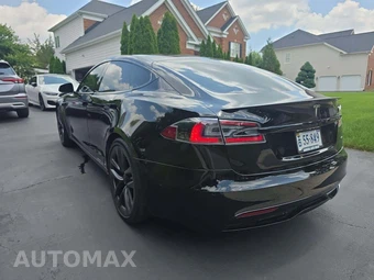 2021 Tesla Model S Plaid - miniatura 2