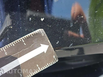 2021 Tesla Model S Plaid - miniatura 21