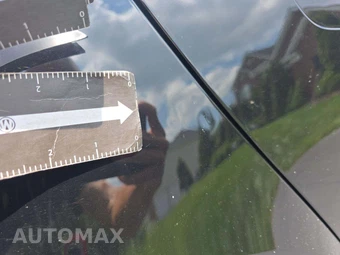 2021 Tesla Model S Plaid - miniatura 25