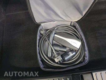 2021 Tesla Model S Plaid – miniatura 12