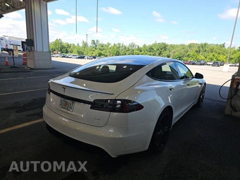 2021 Tesla Model S Plaid – miniatura 4