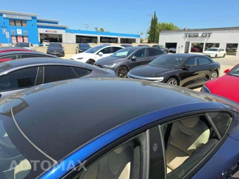 2021 Tesla Model S Plaid – miniatura 12