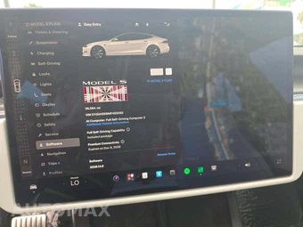 2021 Tesla Model S Plaid – miniatura 10