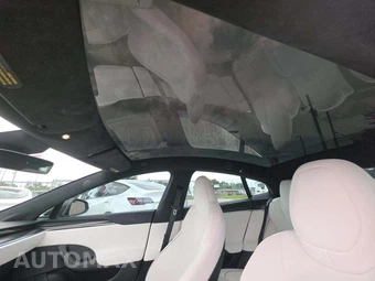2021 Tesla Model S Plaid – miniatura 11