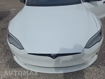 2021 Tesla Model S Plaid – miniatura 27