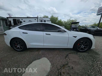 2021 Tesla Model S Plaid – miniatura 4