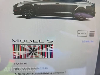 2021 Tesla Model S Plaid - miniatura 12