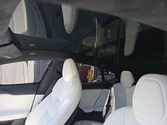 2021 Tesla Model S Plaid - miniatura 20