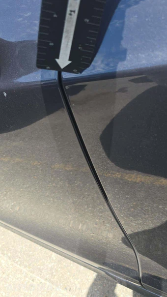 2021 Tesla Model S Plaid – miniatura 27
