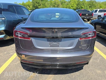 2021 Tesla Model S Plaid – miniatura 5