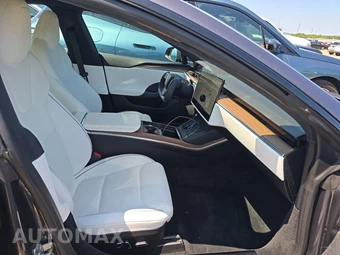 2021 Tesla Model S Plaid – miniatura 8
