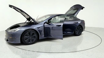 2021 Tesla Model S Plaid - miniatura 14