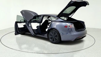 2021 Tesla Model S Plaid - miniatura 16